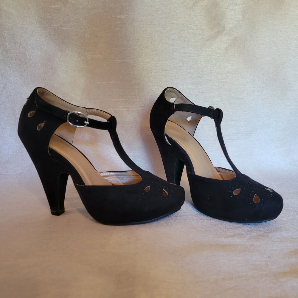 Graham Street Shoe Co. Faux Suede Heels